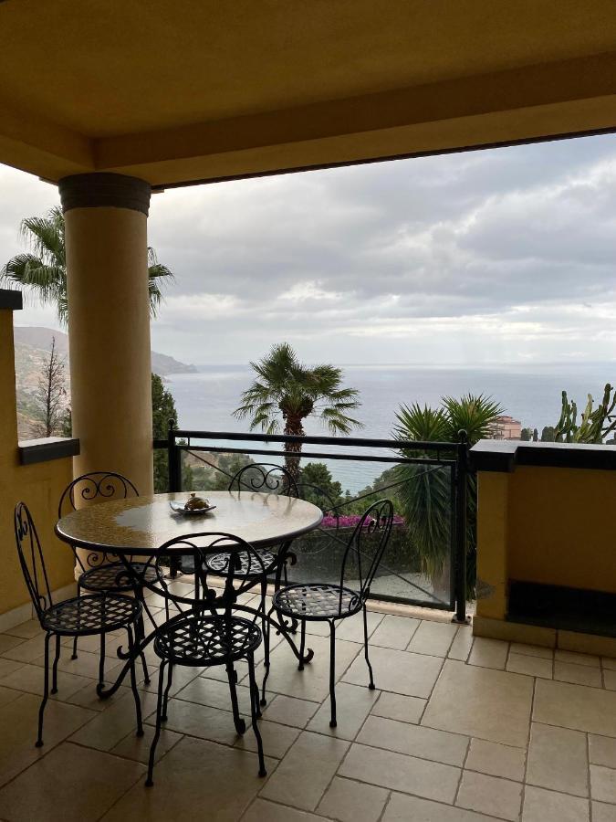 Taormina Bella Vista Apartment In Center With Pool By Taormina Holidays Esterno foto